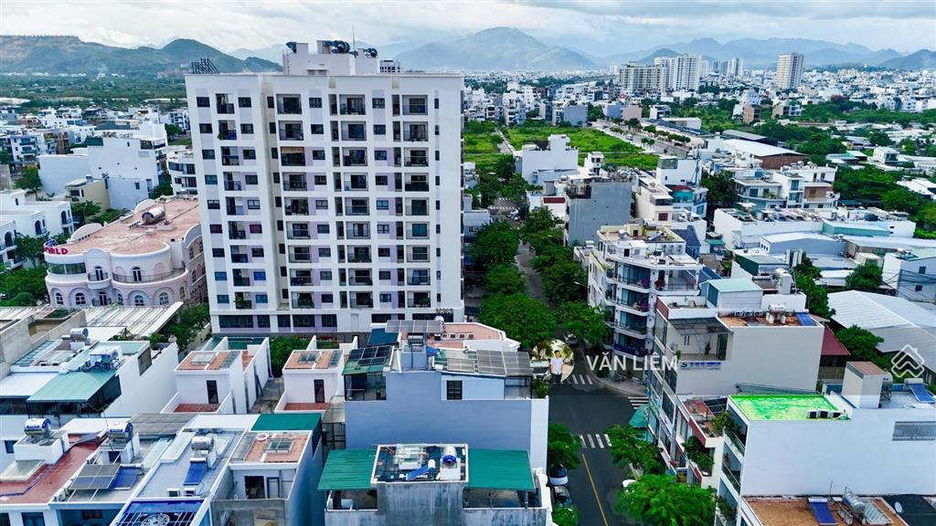 Bán đất đối diện công viên đường a3 kđt vcn phước long 2, giá 6,2 tỷ. dt 67,5ml ngang 5m.