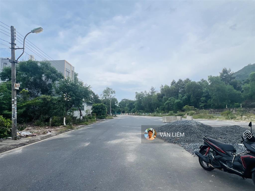Bán lô đất tái định cư vườn dừa  khu dân cư  phước đồng, đường rộng 13 m