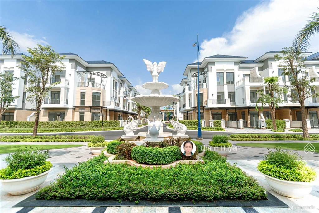 Cho thuê nhà verosa park khang điền nội thất hiện đại  mới 4 phòng