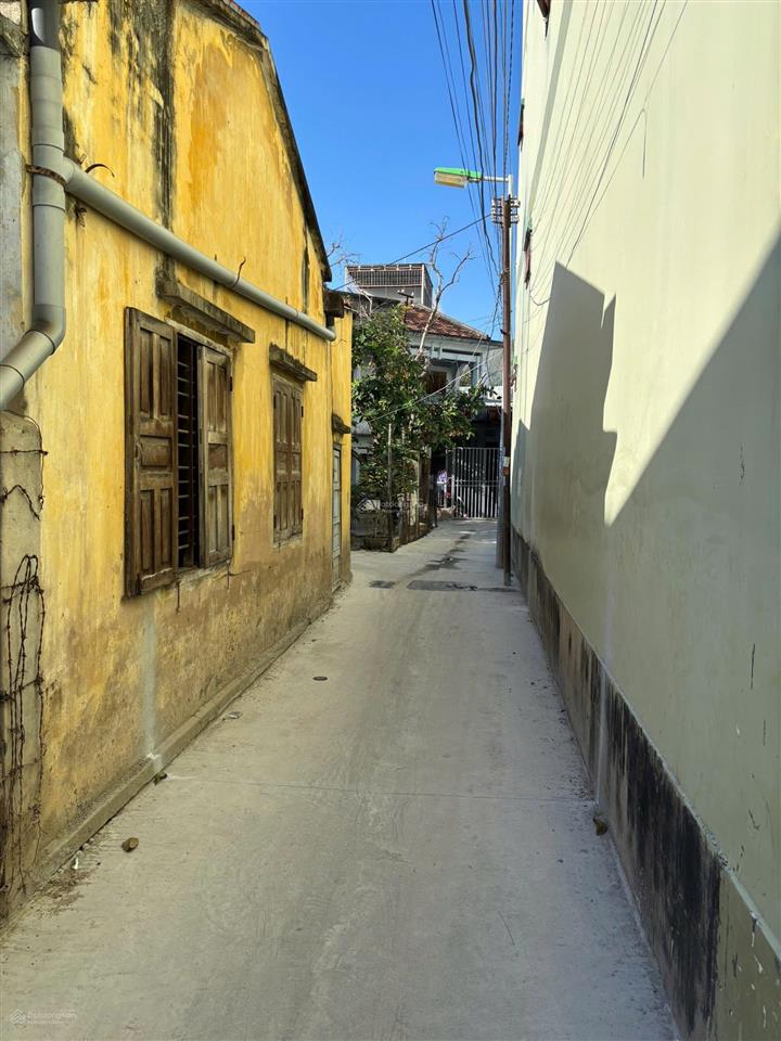 Đất đối diện chợ vĩnh hải, gần biển hòn chồng