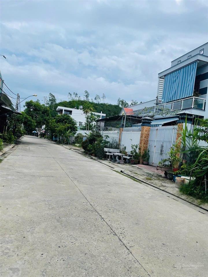 Nhà tái định cư thuỷ tú, diện tích rộng phù hợp xây biệt thự nghỉ dưỡng, căn hộ cho thuê