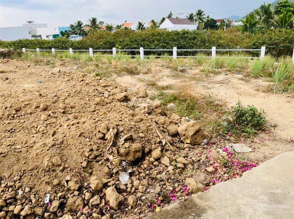 Đất view bờ kè vĩnh phương, lô đất 3 mặt tiền đẹp