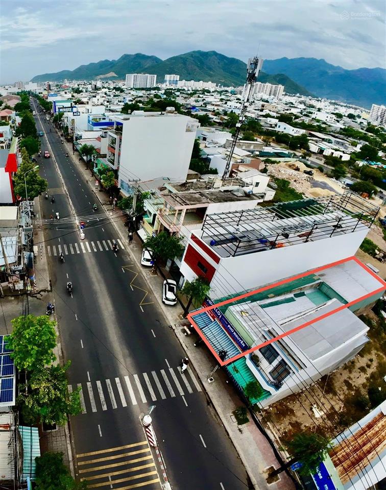 Cho thuê nhà mặt tiền lê hồng phong