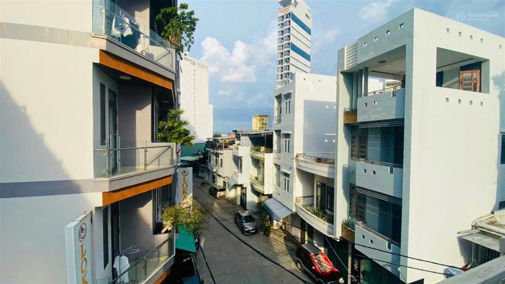 Nhà sau lưng dãy khách sạn trần phú, cách biển chỉ 200m, phù hợp làm homestay, kinh doanh căn hộ