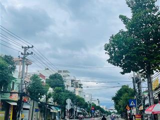 Căn 3 mặt tiền trục chính lê hồng phong