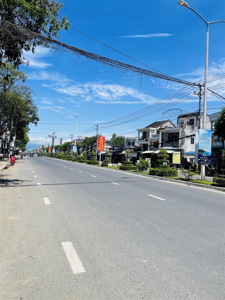 Nhà đường 23/10 gần trục d30, vị trí kinh doanh tốt