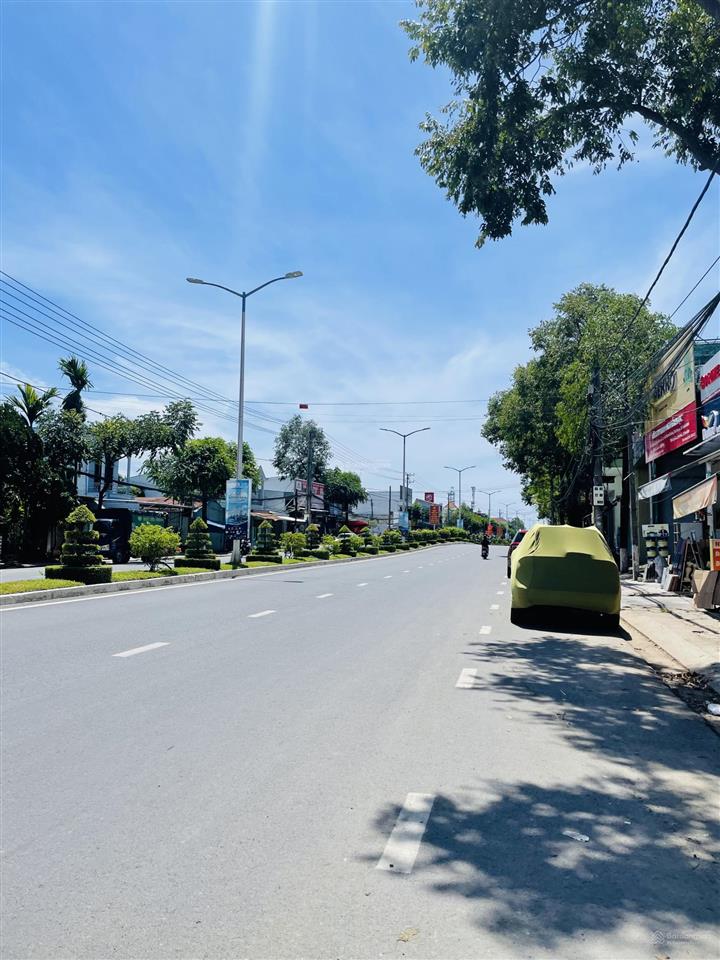 Nhà đường 23/10 gần trục d30, vị trí kinh doanh tốt