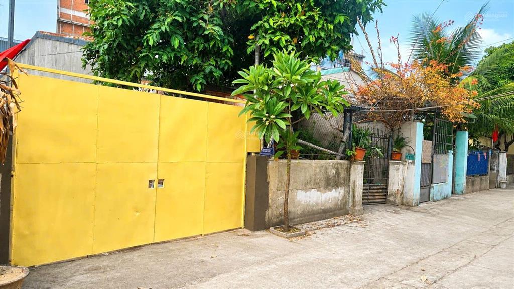 Đất giáp khu đô thị phước long, phù hợp xây căn hộ, cho thuê.