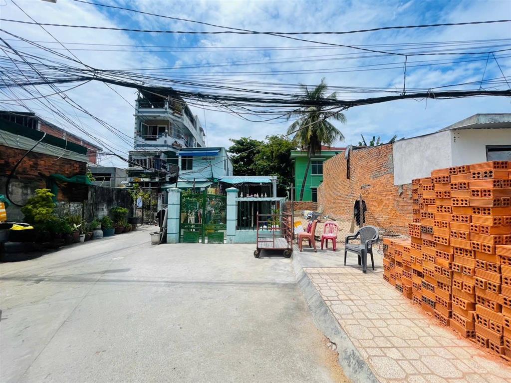 Đất gần khu vui chơi vinpearl nha trang