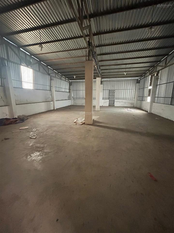 Kho xưởng trung tâm nha trang, ngang 26m phù hợp mở showroom