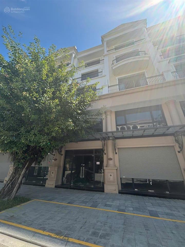 Hot hot!!! bán nhanh mặt phố đường đại dương 80m2, kinh doanh thuận lợi. giá 11 tỷ.  0917 854 ***