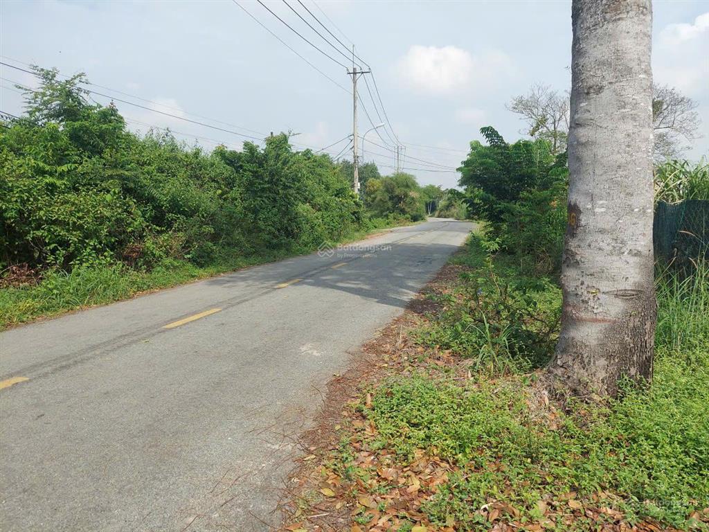 Cần bán gấp lô đất 2 mặt tiền siêu đẹp, giá tốt, có sẵn thổ cư, gần khu du lịch, nhuận đức, củ chi