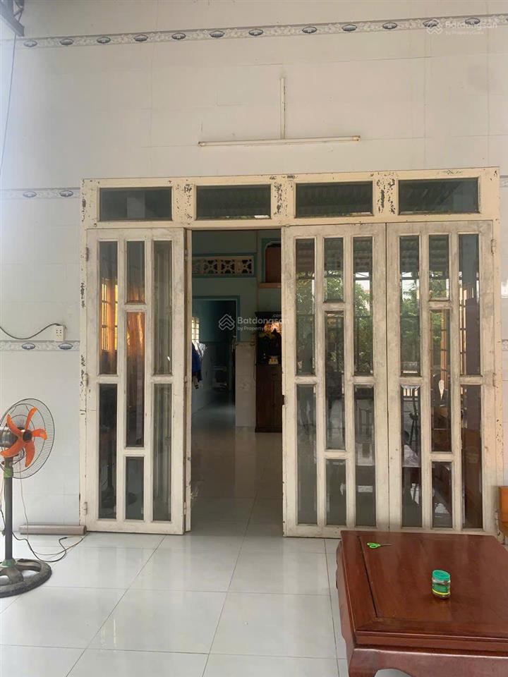 Bán đất tân phú trung củ chi 674m² có 300m² thổ cư, nhà mới sẵn ở, gần bv xuyên á, giá 4.6 tỷ
