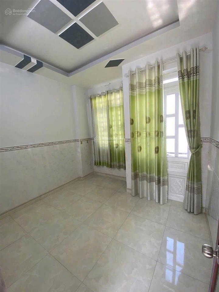 Nhà quận 12 giá chỉ 1 tỷ 870  1 trệt 2 lầu  4pn,  gần chợ & trường học