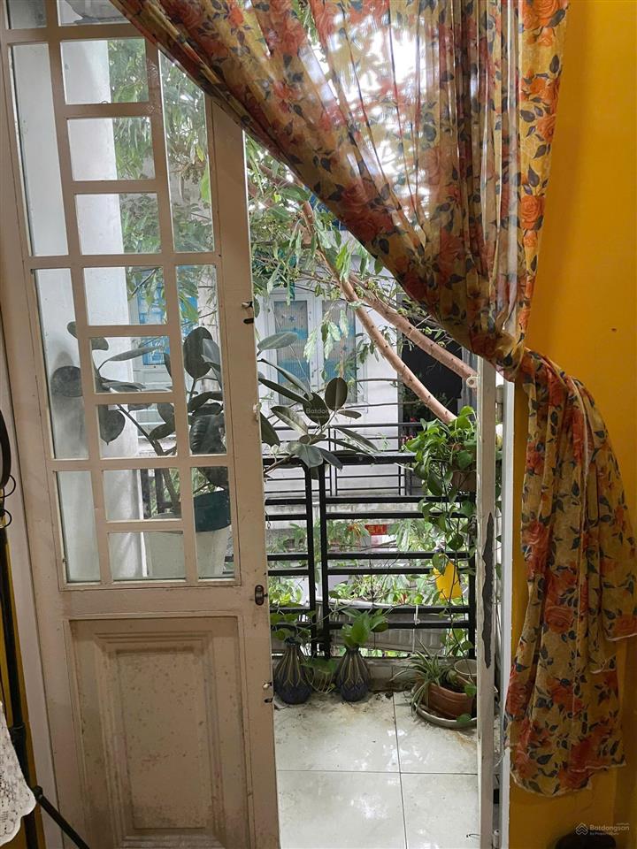 Nhà shr quận 12 giá chỉ 2,2 tỷ, 1 trệt 1 lầu, nhà đẹp dọn vào ở ngay, cực hiếm khu hiệp thành