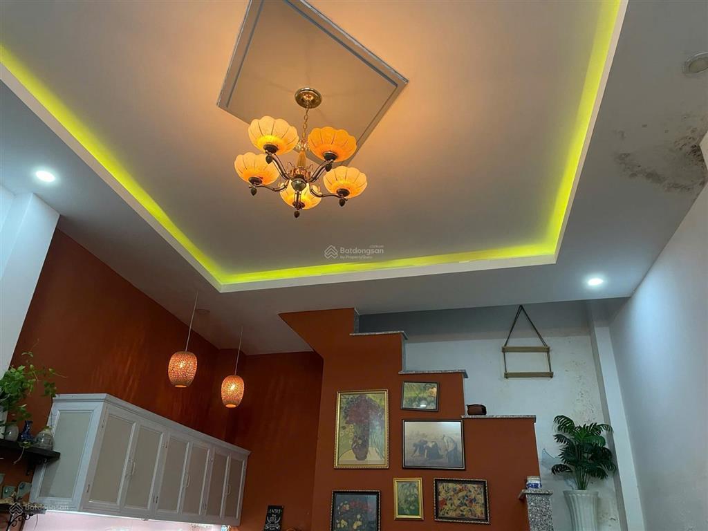 Nhà shr quận 12 giá chỉ 2,2 tỷ, 1 trệt 1 lầu, nhà đẹp dọn vào ở ngay, cực hiếm khu hiệp thành