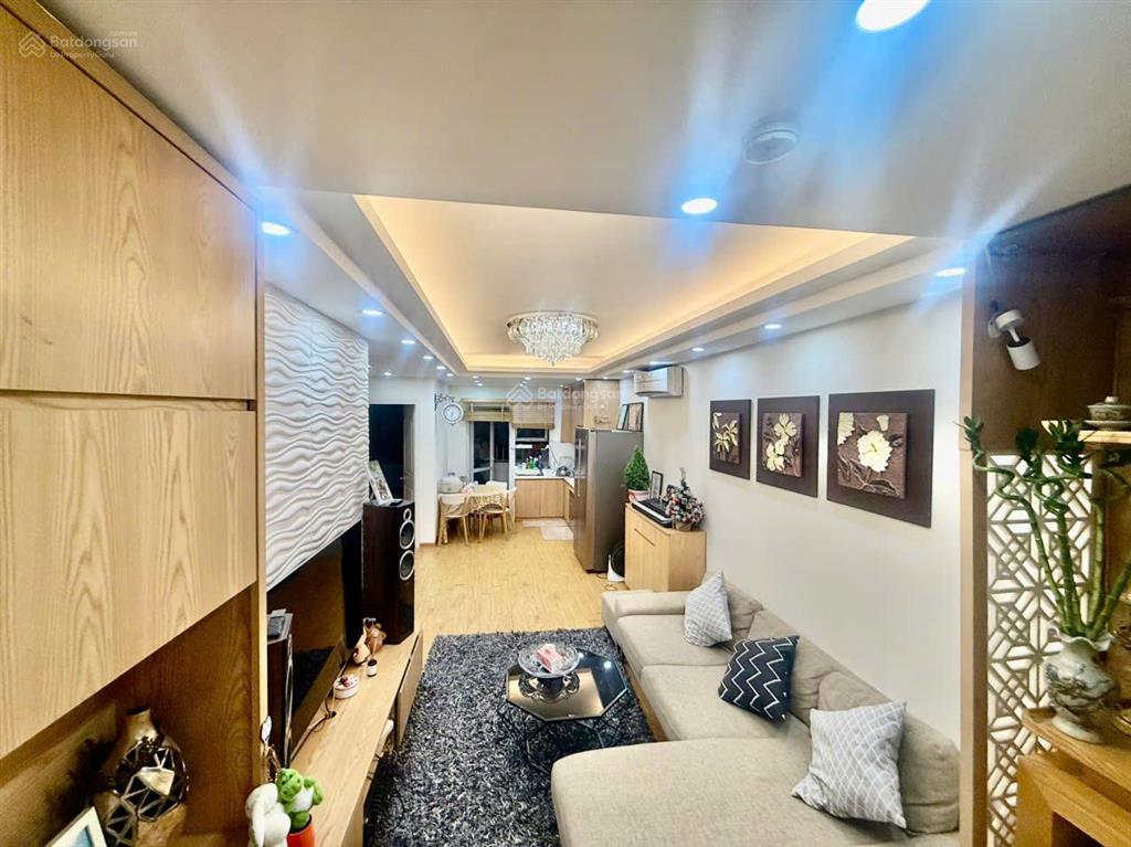 Bán căn hộ 68m² 2pn full nội thất cao cấp, ban công thoáng mát