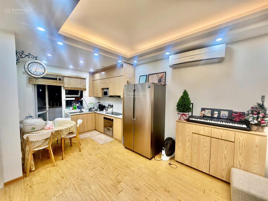 Bán căn hộ 68m² 2pn full nội thất cao cấp, ban công thoáng mát
