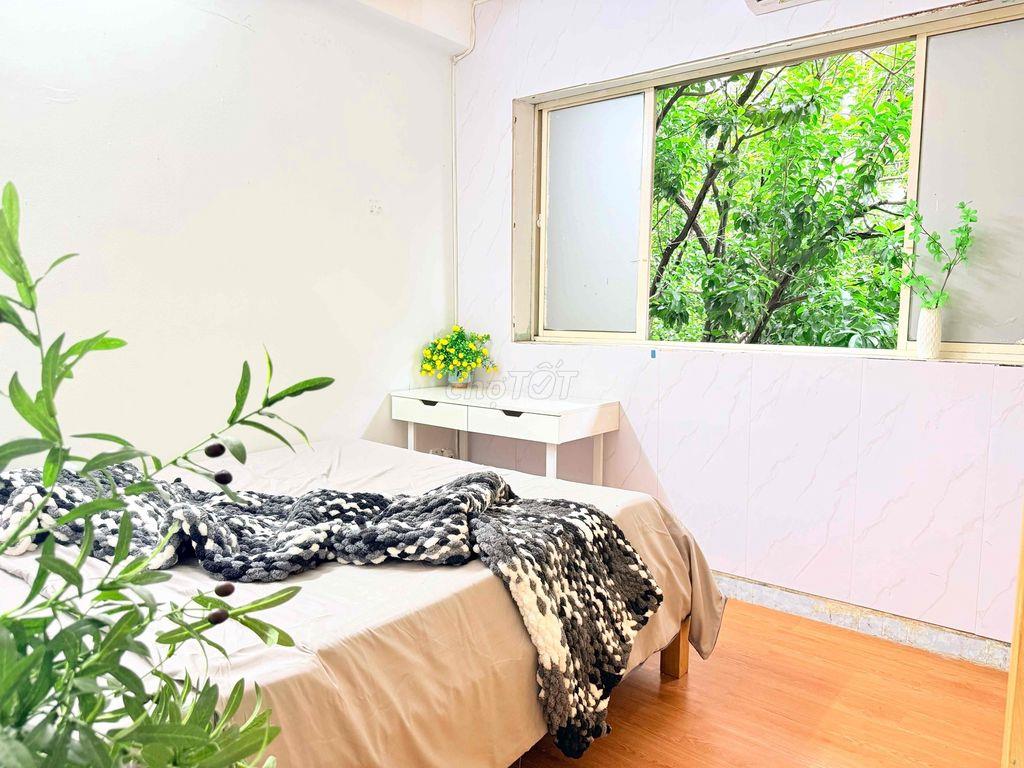 Căn hộ dịch vụ 2PN Bình Thạnh Chu Văn An trống sẵn