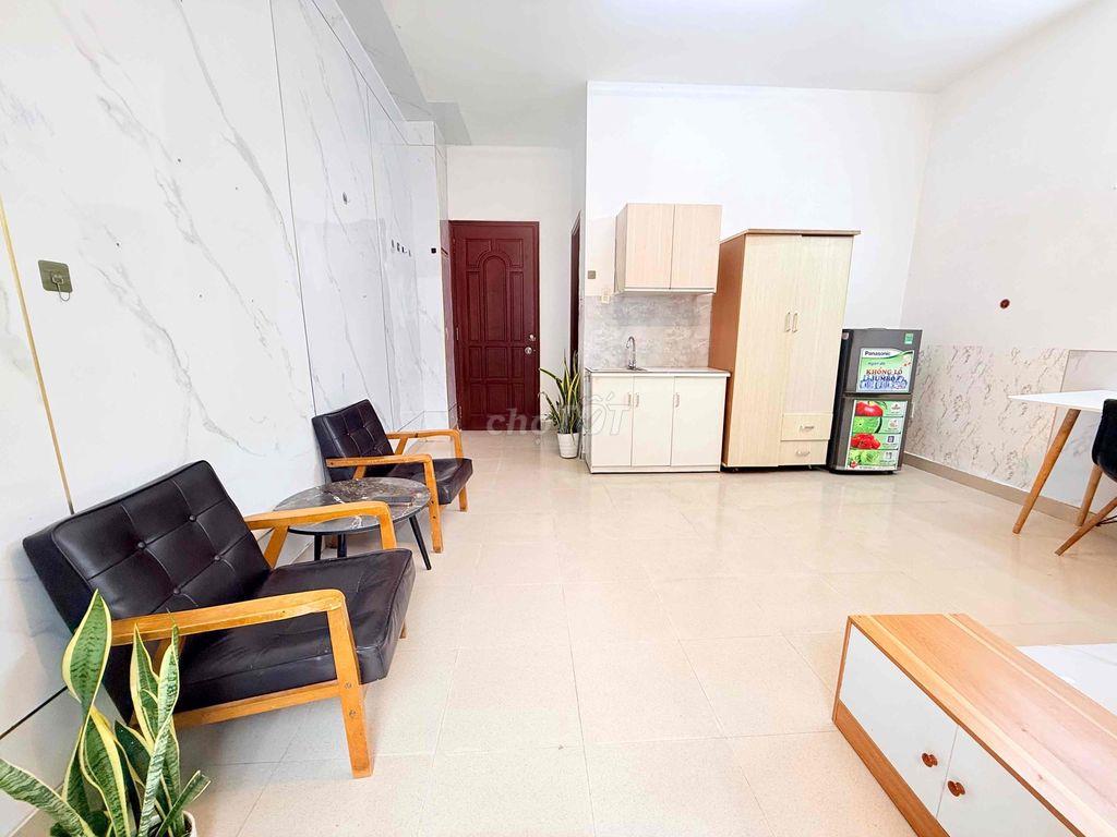 CĂN HỘ BAN CÔNG FULL NỘI THẤT - CỘNG HÒA, TÂN BÌNH - GIÁ TỐT
