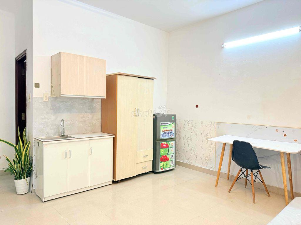 CĂN HỘ BAN CÔNG FULL NỘI THẤT - CỘNG HÒA, TÂN BÌNH - GIÁ TỐT