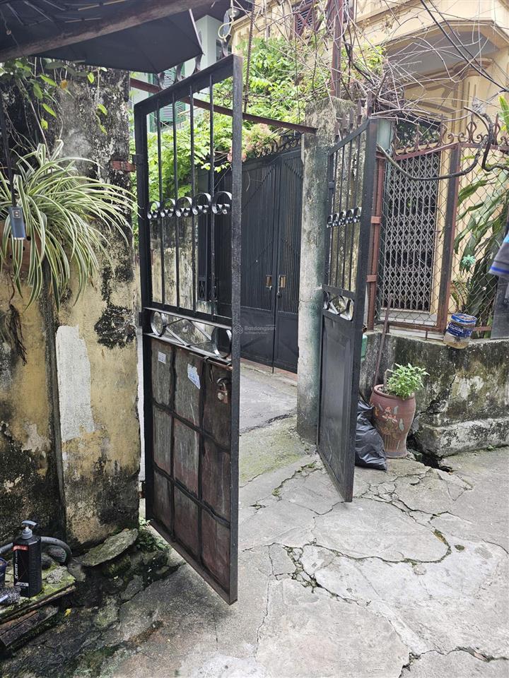 Chính chủ cho thuê phòng trọ giá rẻ bất ngờ, vị trí đẹp ở phố hào nam, ô chợ dừa, hà nội