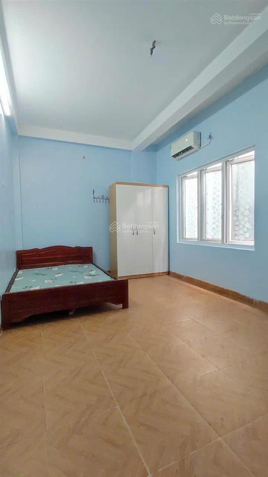 3,2tr phòng studio 30m2 full đồ cửa sổ thoángngõ 230 mễ trì thượng