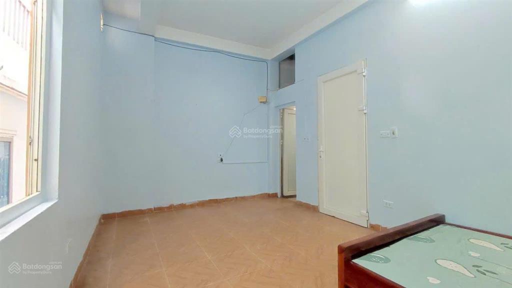 3,2tr phòng studio 30m2 full đồ cửa sổ thoángngõ 230 mễ trì thượng