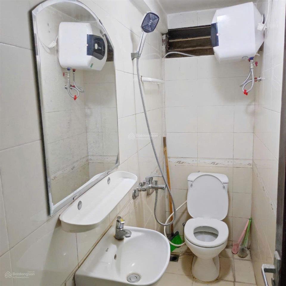 3,2tr phòng studio 30m2 full đồ cửa sổ thoáng ngõ 230 mễ trì thượng ở được luôn