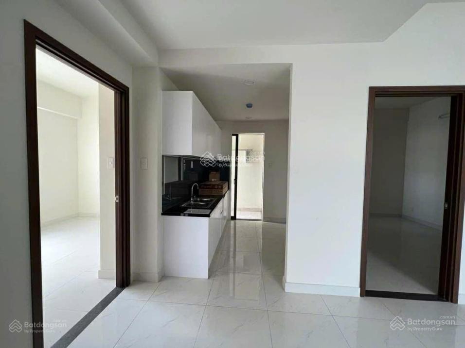 Cho thuê căn hộ green river 3pn  dt 80m2, nhà trống ở ngay, cc đầy đủ tiện ích.  0906 699 ***