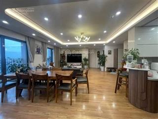 Gia đình cần bán căn 17t3 phố hoàng đạo thuý dt 153m2. giá rẻ hơn 70tr/m2 0904 897 ***