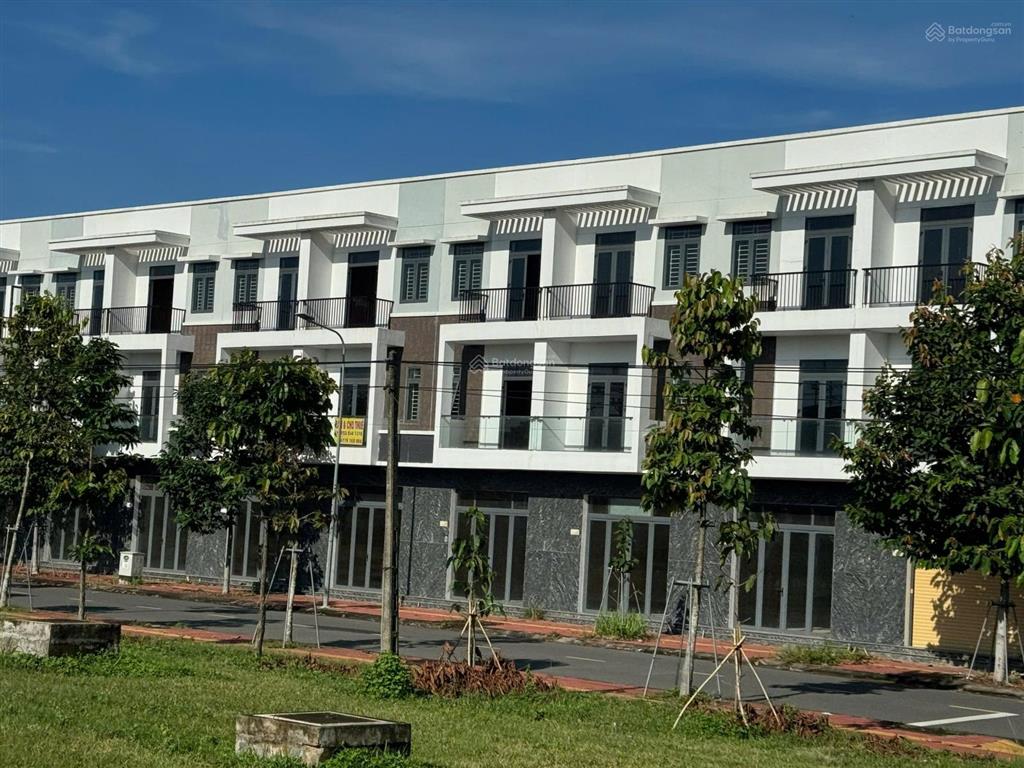 Shophouse mặt tiền quốc lộ 1a và kcn bàu xéo phù hợp kinh doanh mọi ngành nghề, mở văn phòng, cafe
