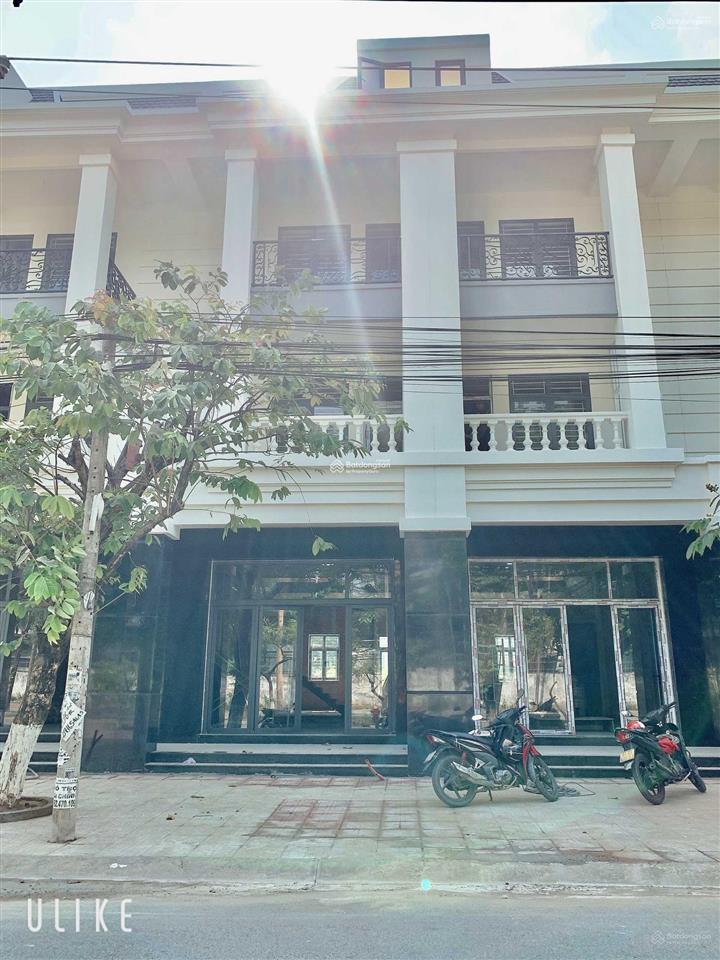 Chủ ngộp bán căn nhà phố 1 trệt 2 lầu ngay mặt tiền đường nguyễn thị tồn rộng 26m 0913 715 ***