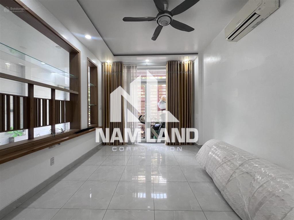 Cho thuê nhà hướng đông gara 3 lầu 4 phòng có nội thất để ở gia đình, văn phòng kết hợp tại an phú