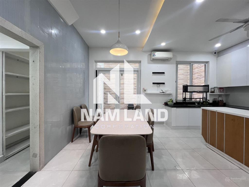 Cho thuê nhà hướng đông gara 3 lầu 4 phòng có nội thất để ở gia đình, văn phòng kết hợp tại an phú