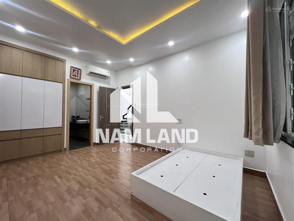 Cho thuê nhà hướng đông gara 3 lầu 4 phòng có nội thất để ở gia đình, văn phòng kết hợp tại an phú