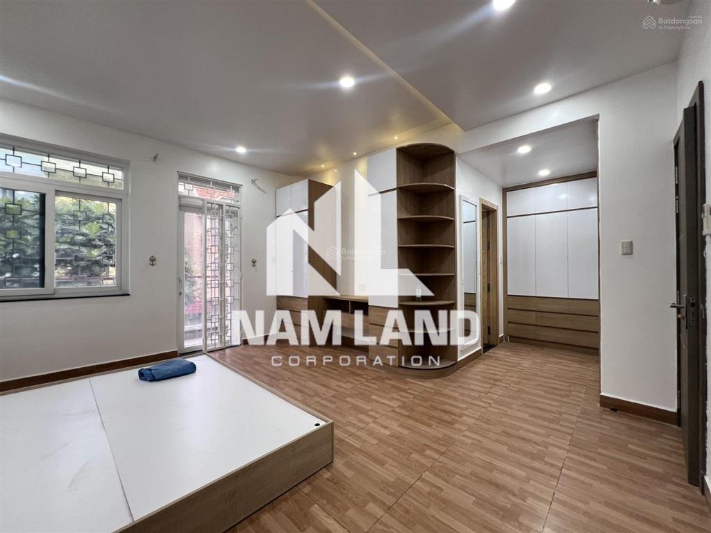 Cho thuê nhà hướng đông gara 3 lầu 4 phòng có nội thất để ở gia đình, văn phòng kết hợp tại an phú