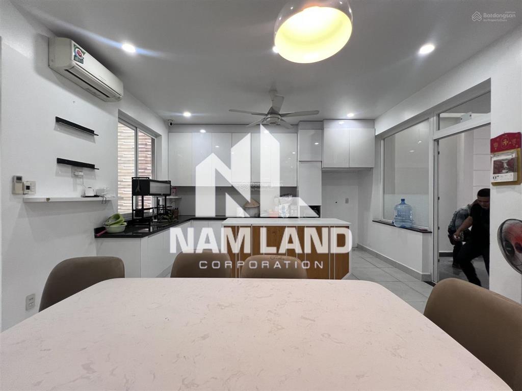 Cho thuê nhà hướng đông gara 3 lầu 4 phòng có nội thất để ở gia đình, văn phòng kết hợp tại an phú