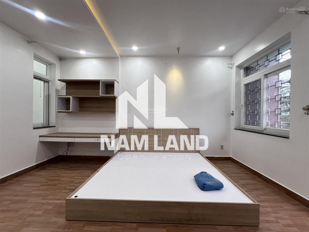 Cho thuê nhà hướng đông gara 3 lầu 4 phòng có nội thất để ở gia đình, văn phòng kết hợp tại an phú