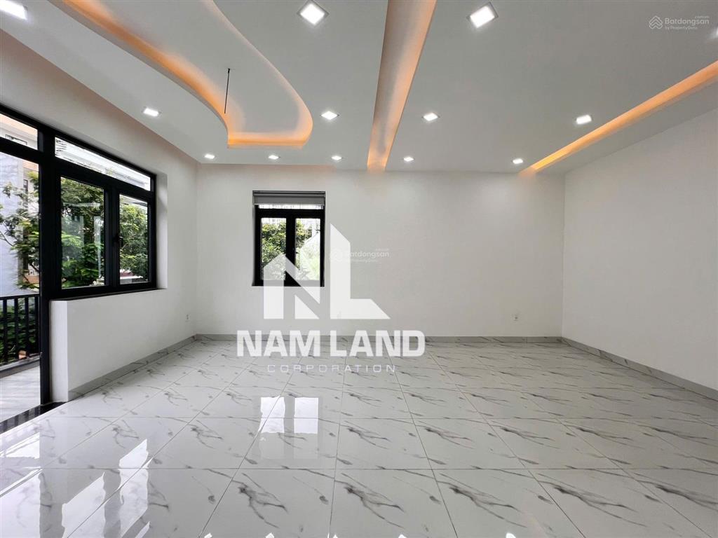Cho thuê nhà mới 4 tầng 5 phòng gần đường liên phường, phước long b hướng đông nam để ở, văn phòng