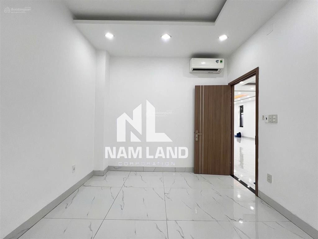 Cho thuê nhà mới 4 tầng 5 phòng gần đường liên phường, phước long b hướng đông nam để ở, văn phòng