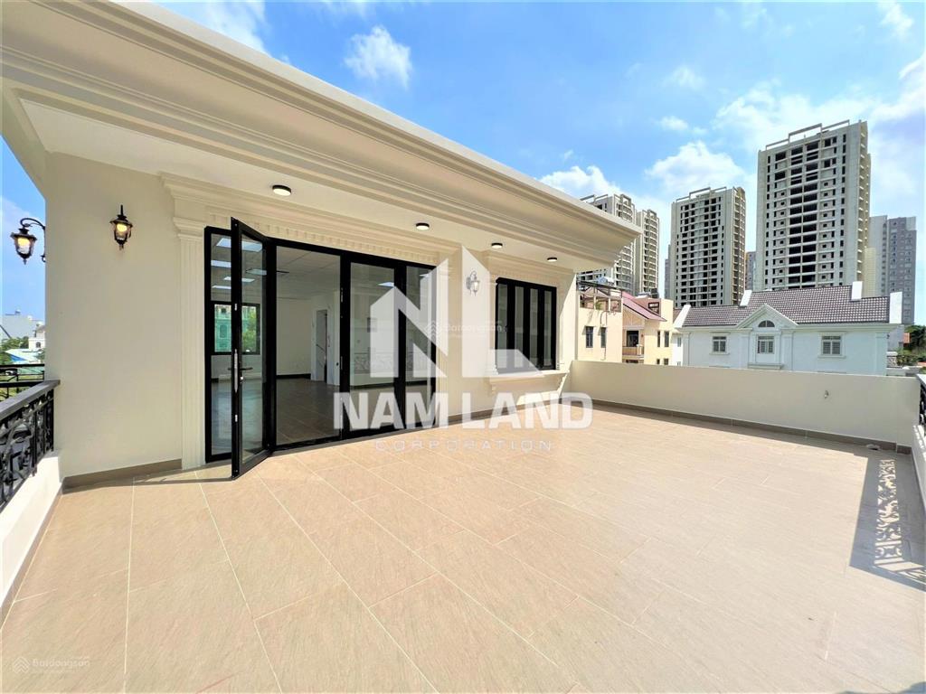 Cho thuê nhà căn góc 2 mặt tiền xây trống suốt có thang máy vỉa hè rộng ngay gần ubnd tp. thủ đức