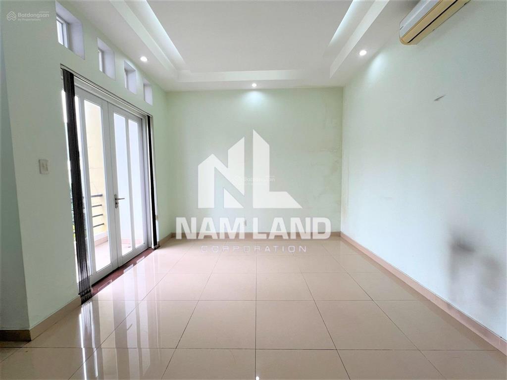 Cho thuê nhà góc 2 mặt tiền gần cục thuế hcm, công viên thanh niên, siêu thị mega market 3 lầu 5 pn