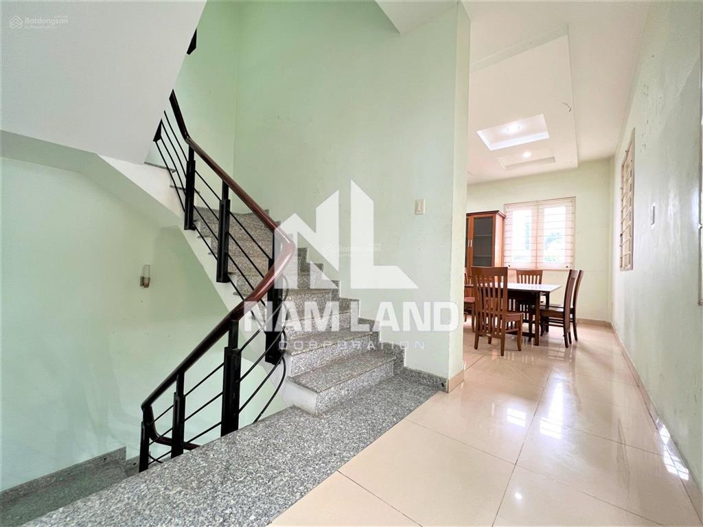 Cho thuê nhà góc 2 mặt tiền gần cục thuế hcm, công viên thanh niên, siêu thị mega market 3 lầu 5 pn