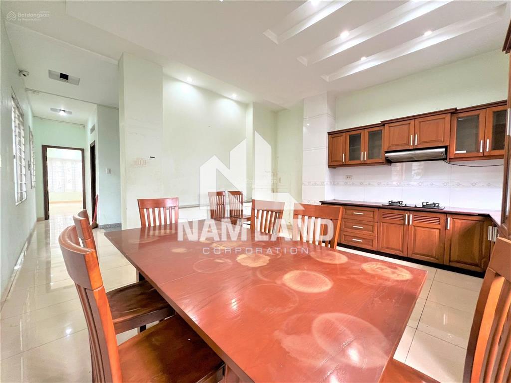 Cho thuê nhà góc 2 mặt tiền gần cục thuế hcm, công viên thanh niên, siêu thị mega market 3 lầu 5 pn