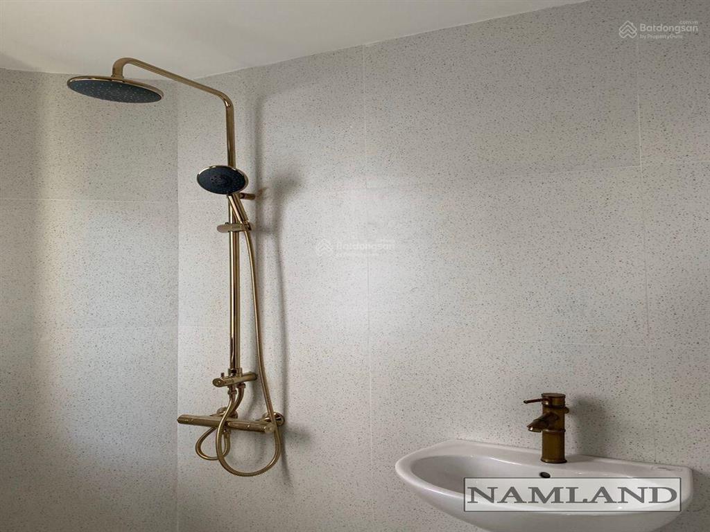 Cho thuê biệt thự thân văn nhiếp ngay ven sông sài gòn 400m2 sân vườn, 2 tầng 4 phòng lớn mới trắng