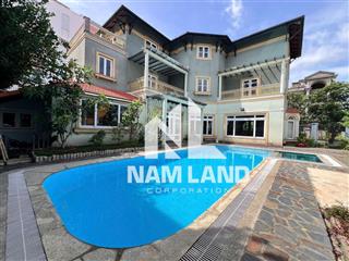 Cho thuê căn villa thủ thiêm góc 2 mặt tiền 500m2 sân vườn, hồ bơi, hồ cá 3 tầng 6 phòng lớn
