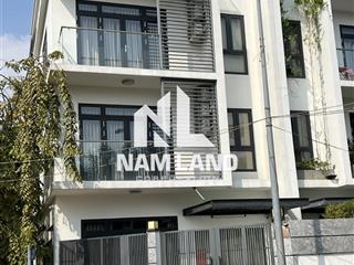 Cho thuê tòa văn phòng căn góc 2 mặt tiền chia sẵn 7 phòng để làm live stream, tiktok, văn phòng