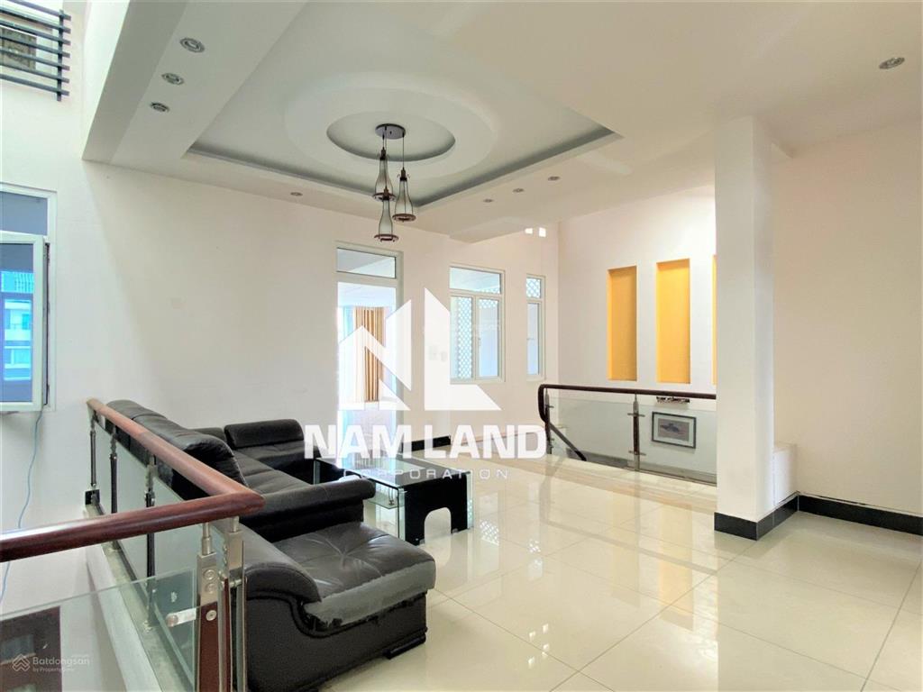 Cho thuê nhà đường đỗ pháp thuận view công viên gara 3 lầu 5 phòng cực lớn để kinh doanh, văn phòng