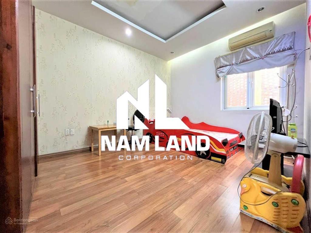 Chủ nhà cho thuê căn nhà đẹp tại kdc sông giồng gara 3 lầu 5 phòng lớn hướng đông tứ trạch